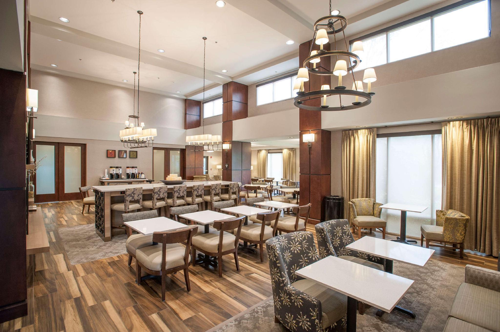 Hampton Inn & Suites Mobile Providence Park/Airport Eksteriør bilde