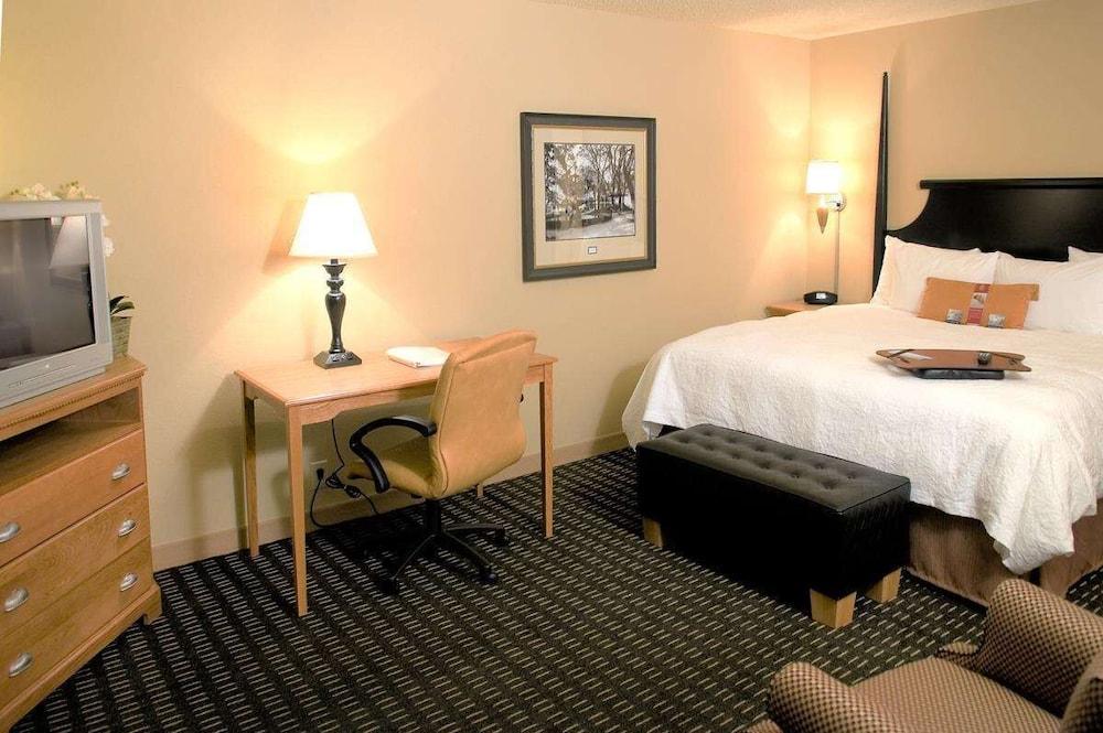 Hampton Inn & Suites Mobile Providence Park/Airport Eksteriør bilde