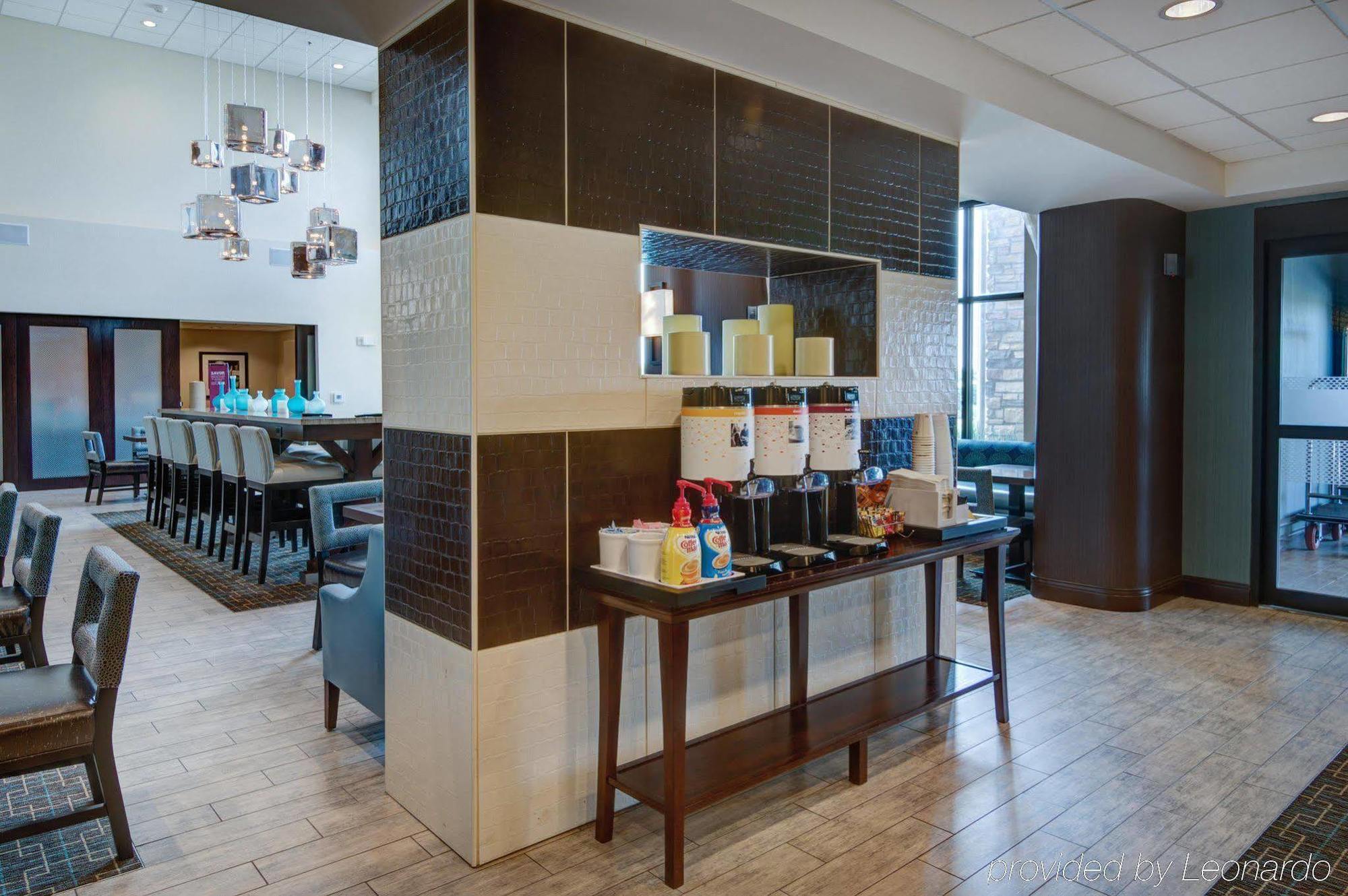 Hampton Inn & Suites Mobile Providence Park/Airport Eksteriør bilde